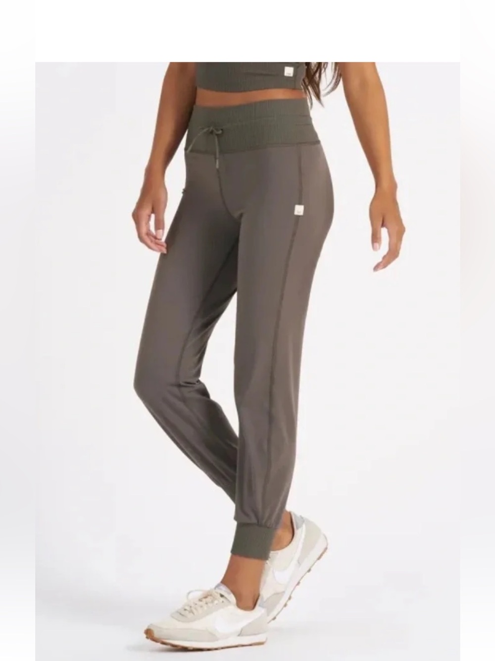 Vuori Daily Jogger